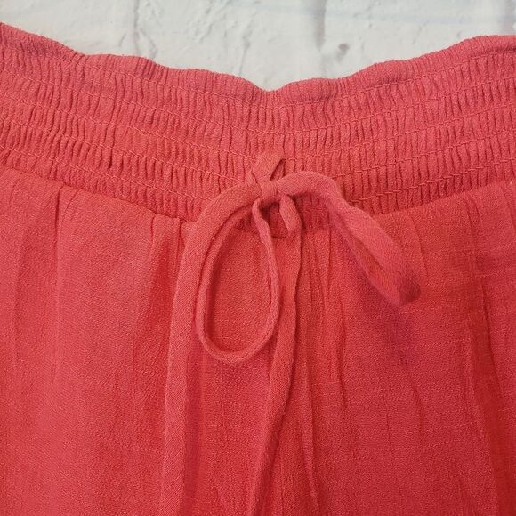APT. 9 Coral Gauze Pull-on Shorts Medium - Picture 3 of 7